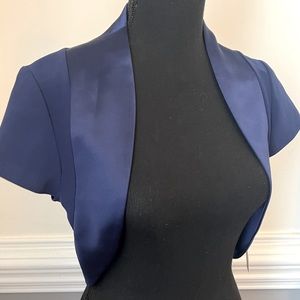 NWT PEARCE FIONDA Fiord cover up jacket size 10 Glossy sheen two toned blue